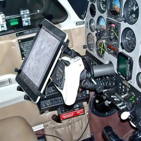 Suport RAM® X-Grip® cu bază de prindere Yoke pentru tablete de 9"-11